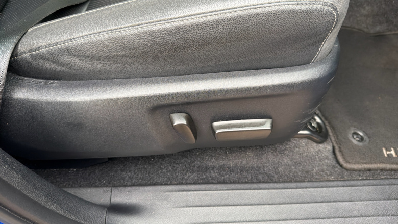 Toyota Hilux Diesel Invincible X D/Cab Pick Up 2.8 D-4D Auto